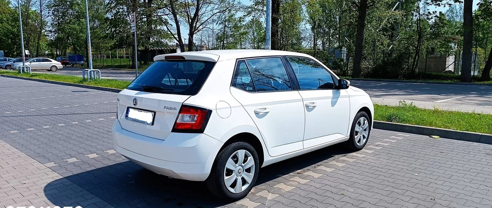 Skoda Fabia cena 19900 przebieg: 270000, rok produkcji 2015 z Radzymin małe 37